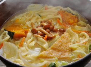 【山梨名物✨】ほうとう不動　東恋路店