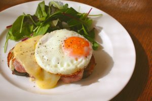 ダイニングカフェ・パウゼ