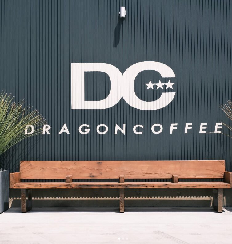 山梨県のオススメカフェDRAGONCOFFEE紹介の画像